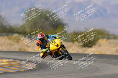 media/Dec-17-2022-SoCal Trackdays (Sat) [[224abd9271]]/Turn 7 Set 2 (1140am)/